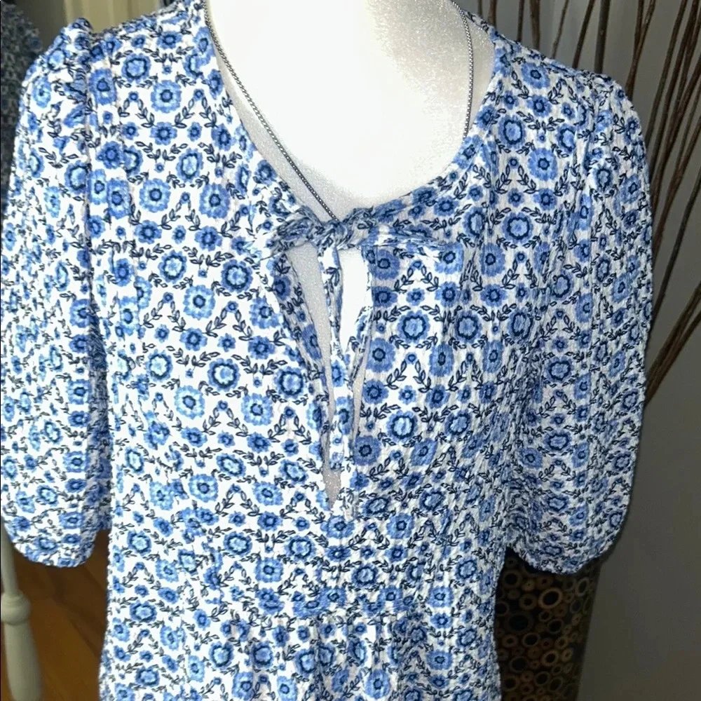 LOFT Blue and White Fitted Tie Front Blouse